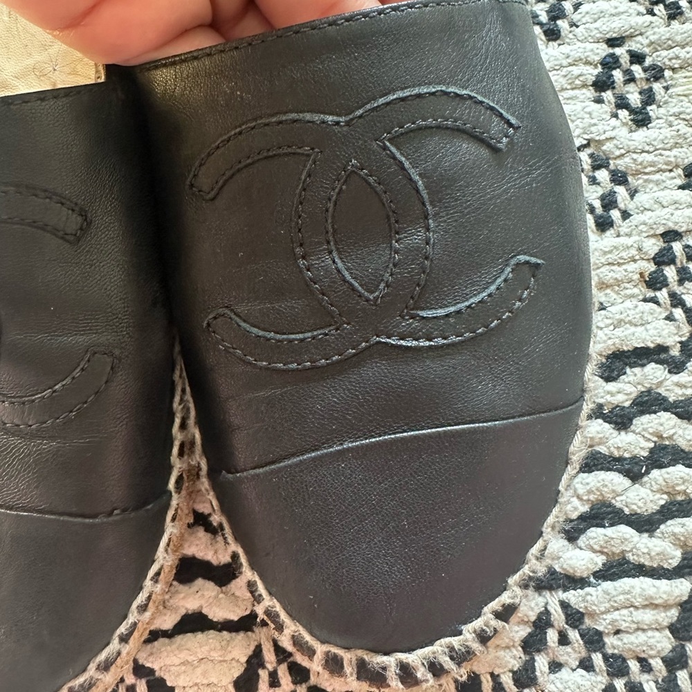 Chanel black lambskin espadrilles size 37 - Picture 12 of 13